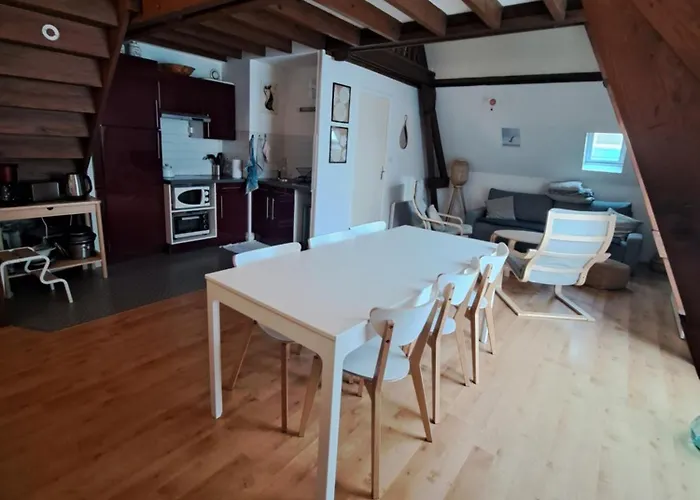Apartment En Duplex A 400m De La